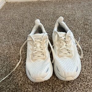 Hoka Clifton 8